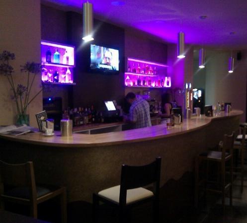 Nelos Bar