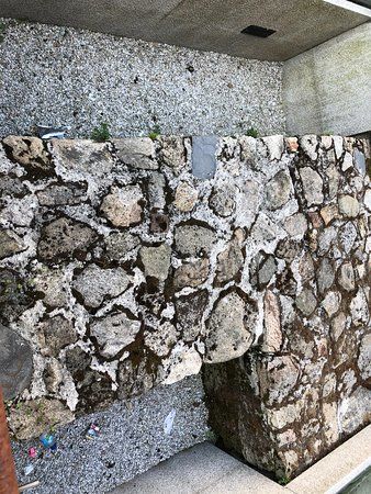 Restos Antigua Muralla