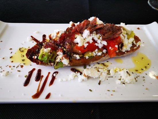 Vinoteca Taperia La Bici