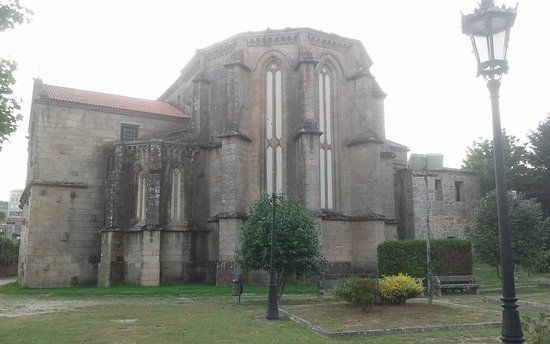 Monasterios Santo Domingo de Tui